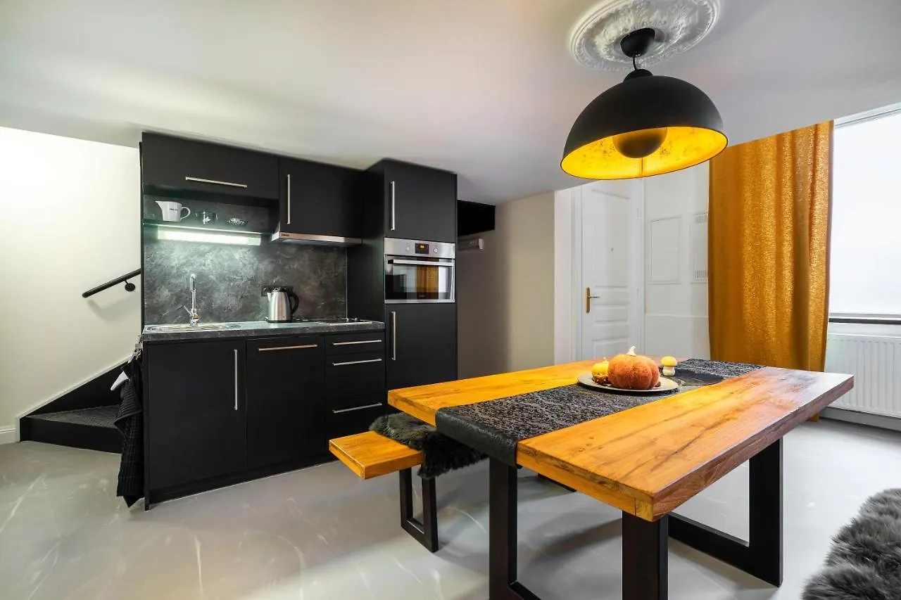 The Kiss - Luxurioeses City Loft Am Naschmarkt Vienna Austria